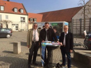 Stefan Löwl - Landratskandidat Dachau, CSU - Heute vor Ort in Vierkirchen, Petershausen und beim Obi in Dachau